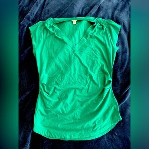 Athleta Emerald Green Outbound V Neck T Shirt